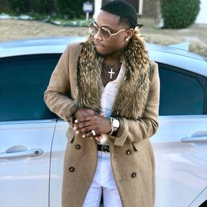 Meet your Posher, Devonte